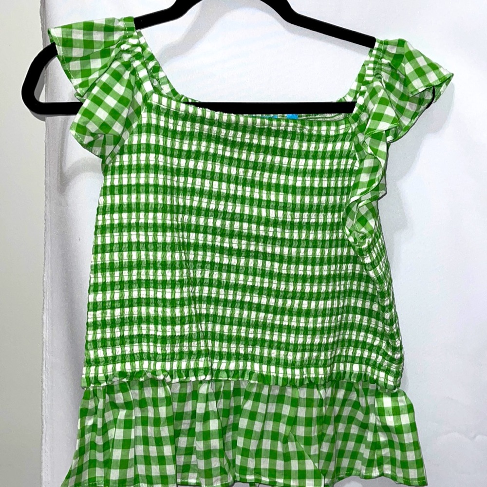 Green shirt